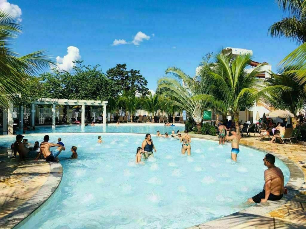 Apartmán Lacqua Di Roma Com Piscina De Ondas Junior Caldas Novas Exteriér fotografie